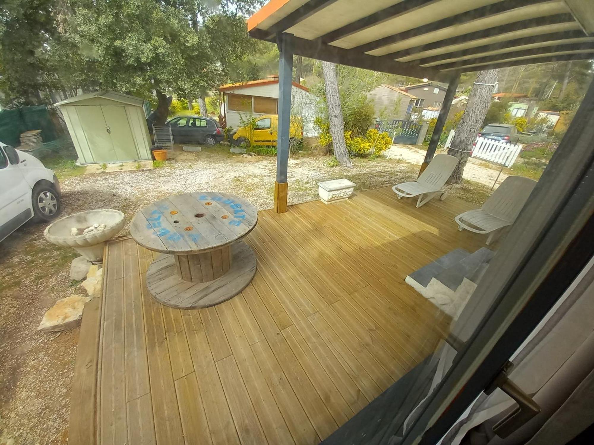 Mobilhome A Deux Pas Du Circuit Du Castellet Avec Terrasse Vue Mer Le Castellet  Εξωτερικό φωτογραφία